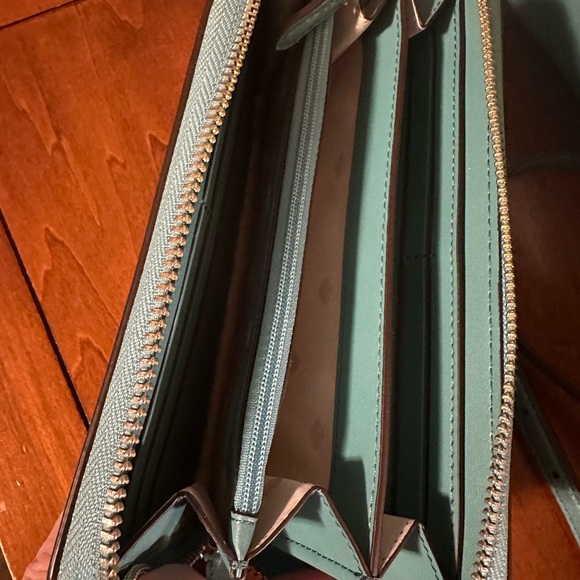 Kate Spade Zip-Around Continental Wallet - Picture 2 of 4